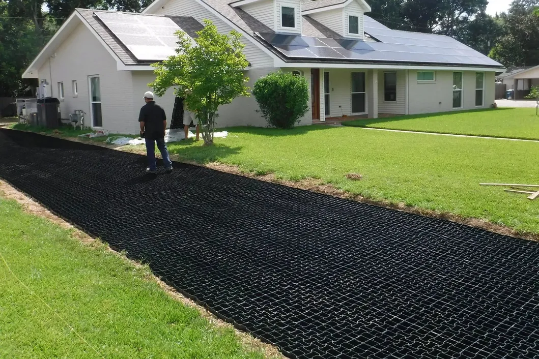 HDPE Пластмассовая травянистая стабилизаторная решетка для парковочных площадок Наружная крыша Садовые проницаемые мостовые перекрытия 11
