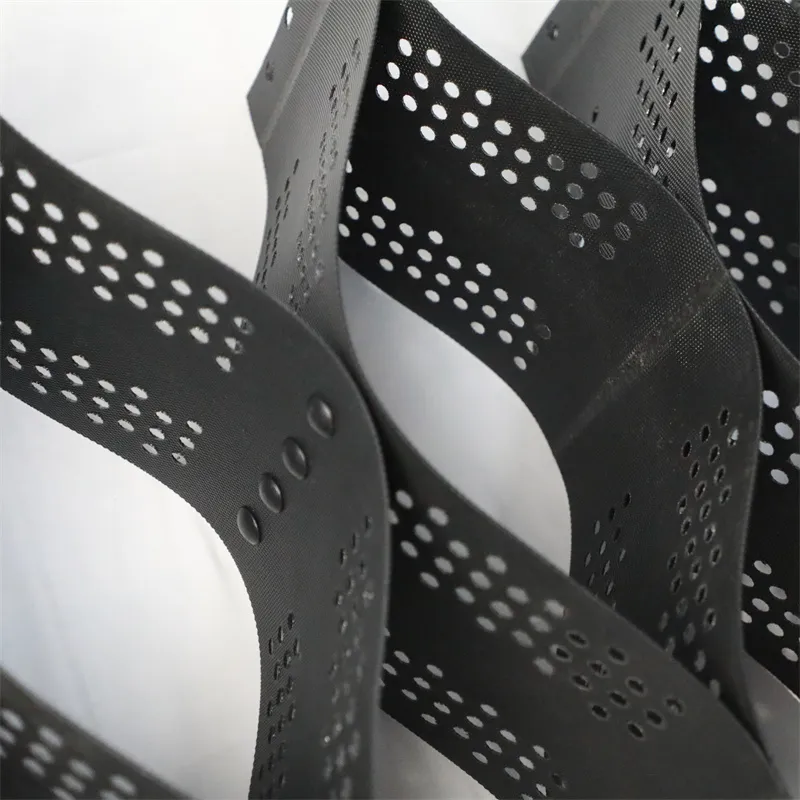 Высокий медный рогатый черный HDPE Geocell Reinforcement Driveway For Road Gravel Stabilizer Grid Подпорная стена набережная 2