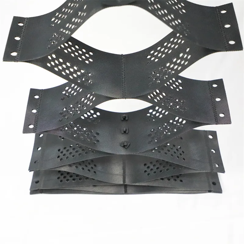 Высокий медный рогатый черный HDPE Geocell Reinforcement Driveway For Road Gravel Stabilizer Grid Подпорная стена набережная 4