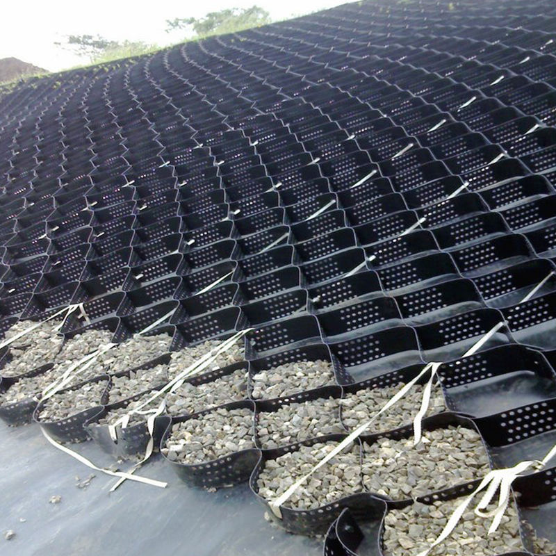 Текстурированная и перфорированная решетка из пластмассовых геоэлементов из HDPE для стабилизации подъезда, усиления дорожного полотна, защиты парковочных площадок и склонов