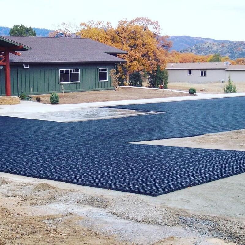 HDPE Пластиковая травяная решетка для травы Настил парковки Парковочные места Контроль эрозии склона Стабилизация почвы Шлифовальные и ландшафтные мосты Пластиковая травяная решетка